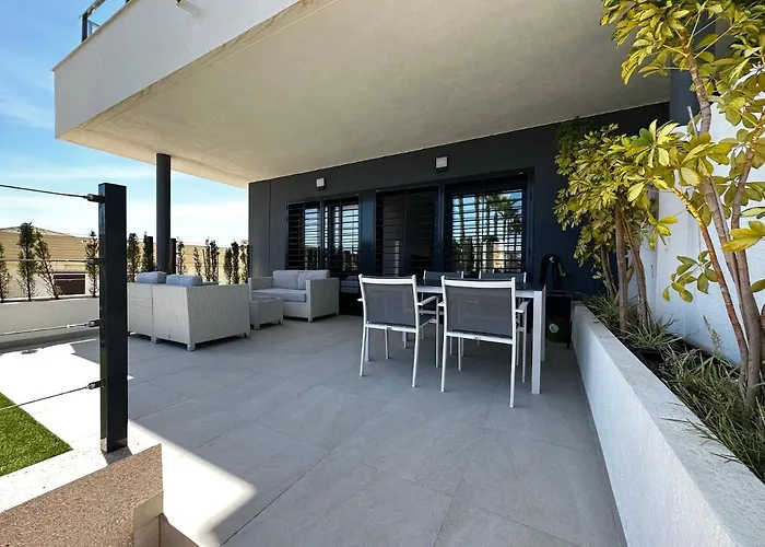 Flamenca Village By Mar Holidays 오리후엘라